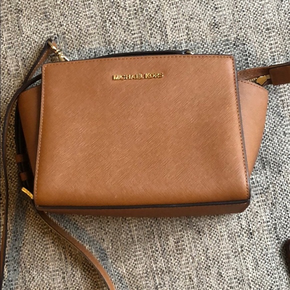 Michael Kors Handbags - Michael Kors Brown Leather Purse